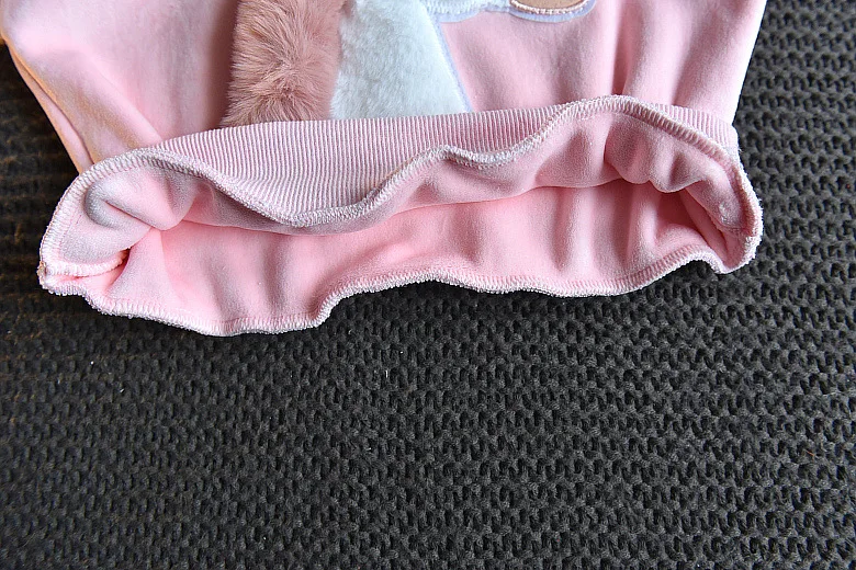 9601751863_1870743291