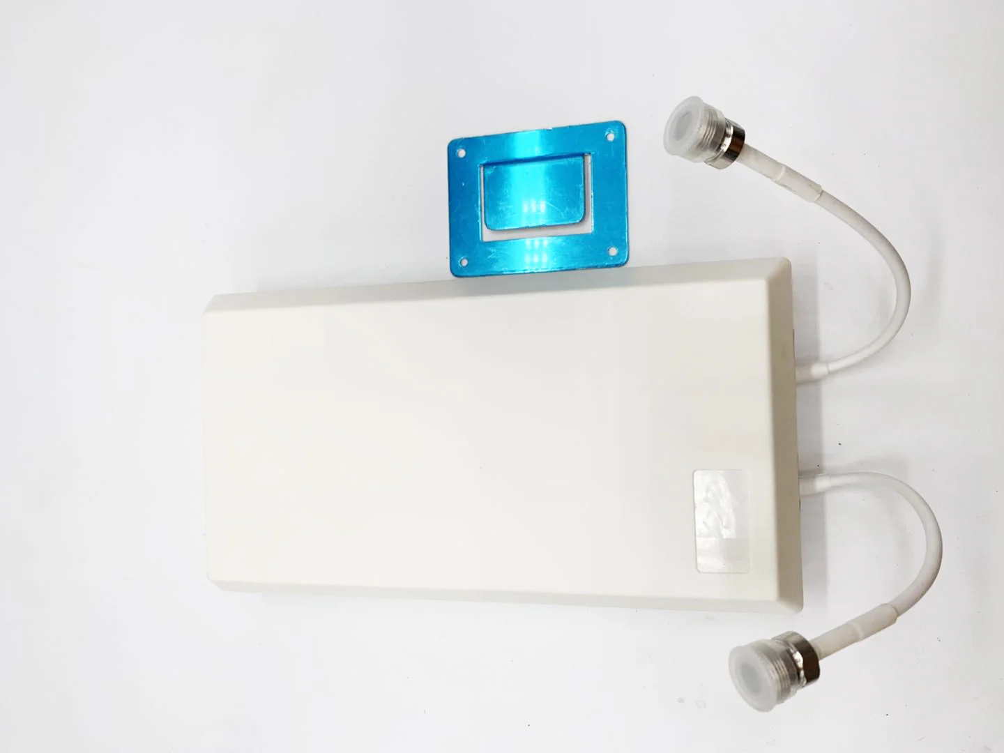 

3g antenna 14/16dbi 4g antenna indoor Double polarization 806mhz-2700mhz Wall Mount Patch Panel Flat Antenna