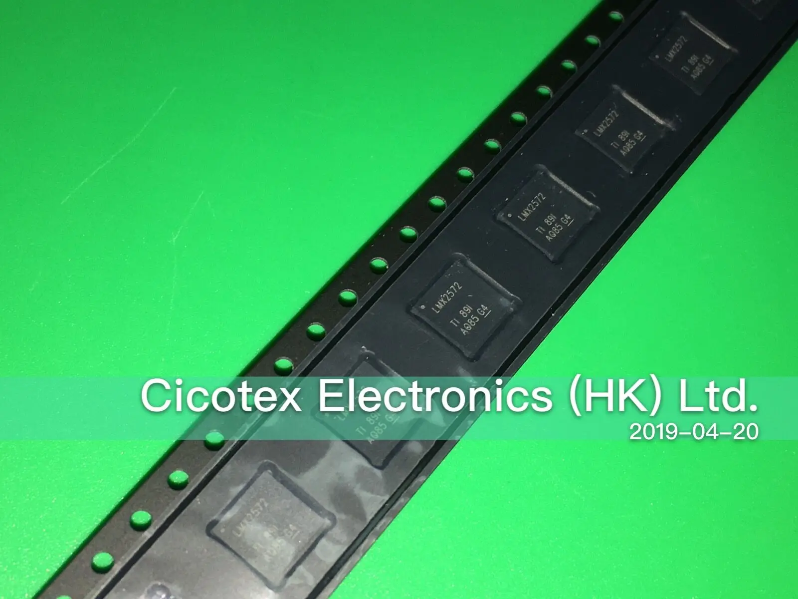 Синтезатор LMX2572RHAR VQFN40 LMX2572 RHAR 2572 IC FREQ RF 40vqfn LMX2572RHAT | Электронные компоненты и