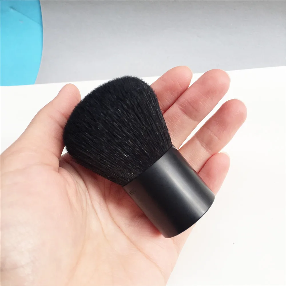 MAC 182 Buffer Brush _ 6