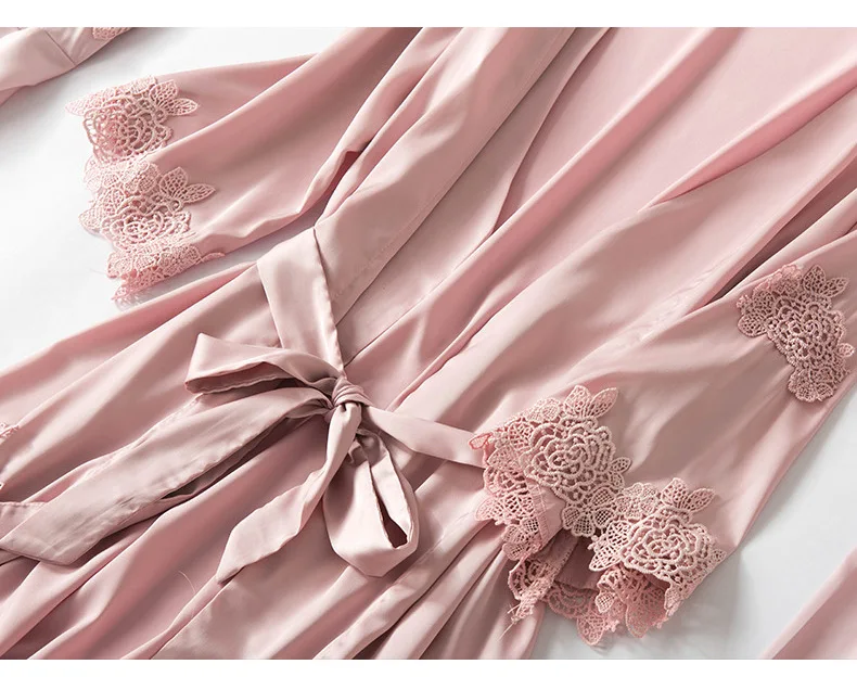 8949613634_1971552434