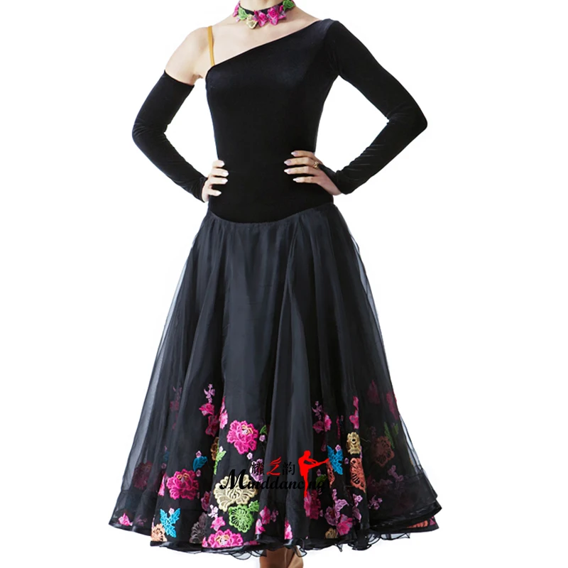 

Modern dance dress embroidery new large swing dance