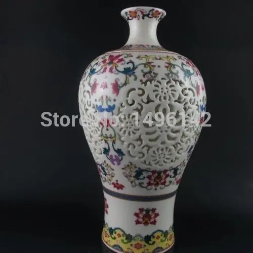 Chinese White Porcelain hand carved Hollowed Flower Vase Qianlong Mark | Дом и сад