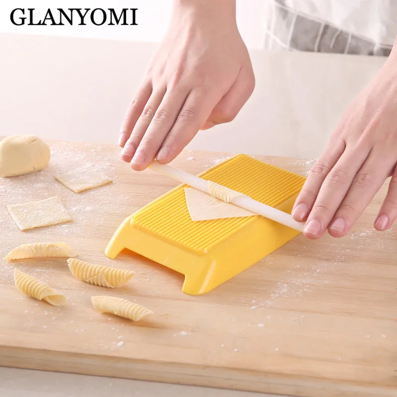 

New 3Pcs/Set High Quality Multifunctional Macaroni Maker Household Kitchen DIY Macaroni Mold Manual Pasta Maker Kitchen Tools