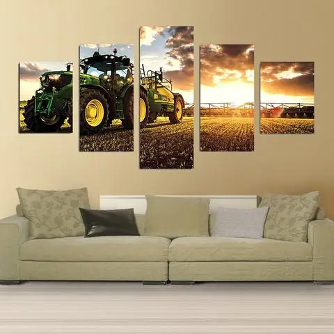 mockup_farmer-DD-DD-000352-10052018-A-canvas-tractor_large