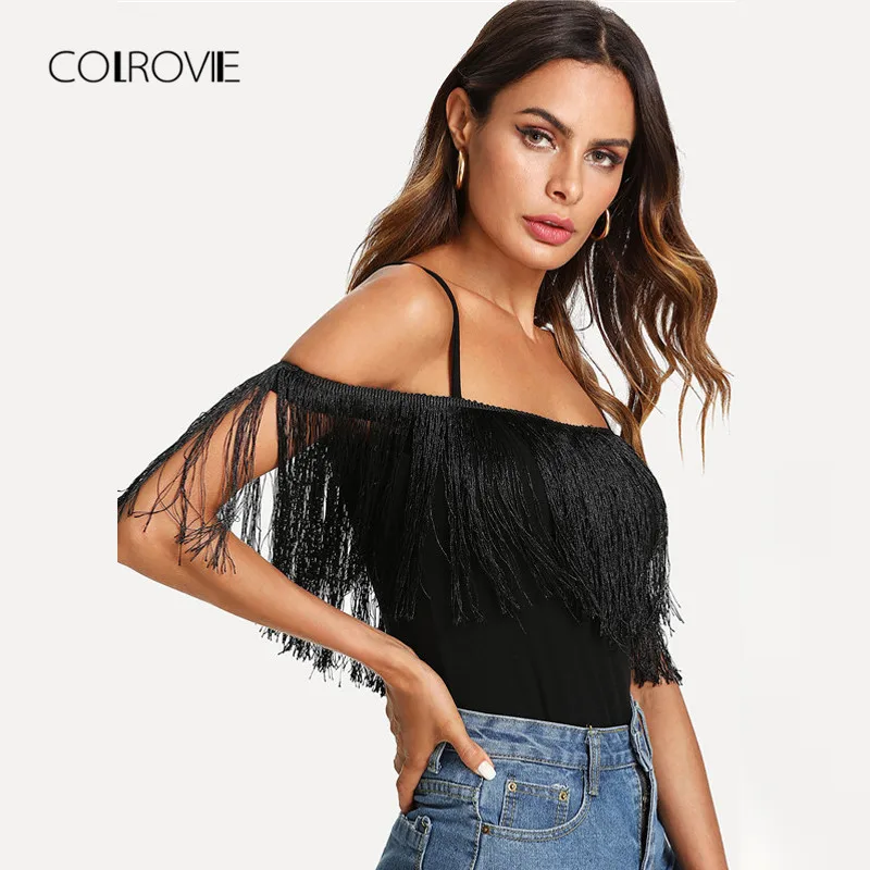 COLROVIE مفتوحة الكتف هامش مزين السببية أعلى 2018 جديد الصيف الأسود شرابة روك المحملة السباغيتي حزام الورك هوب النساء تي شيرت