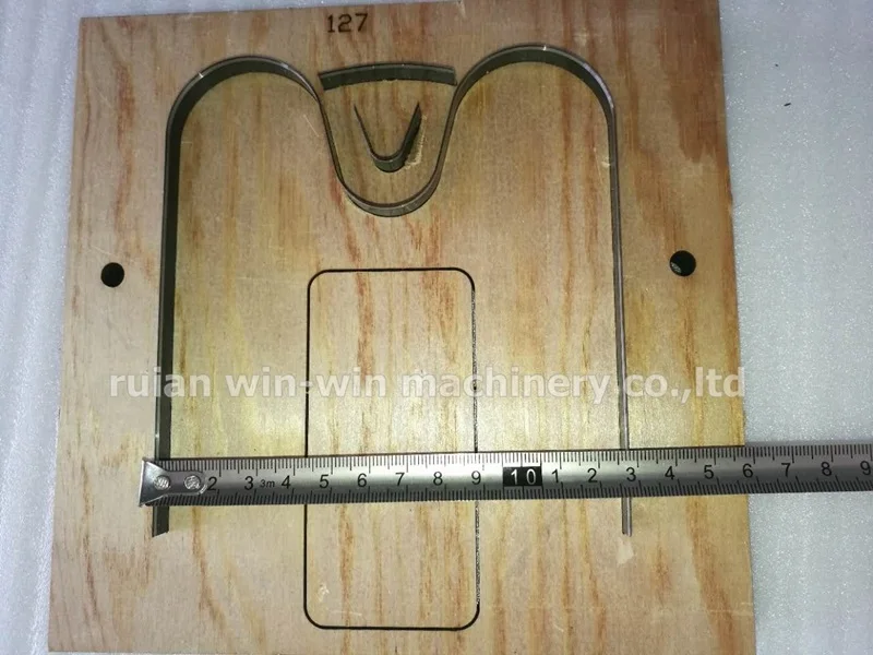 punching hole (4)
