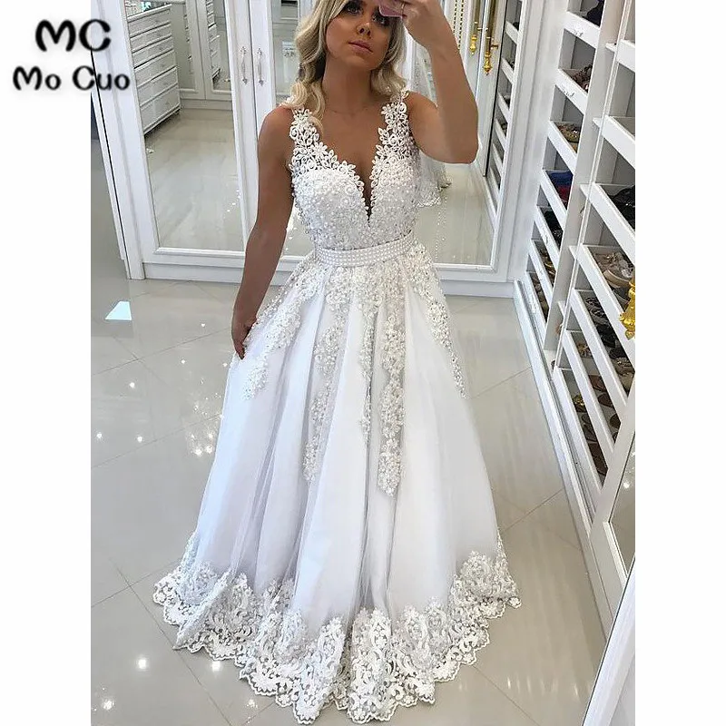 Princess V-Neck Sleeveless Floor-Length Lace Tulle Dresses