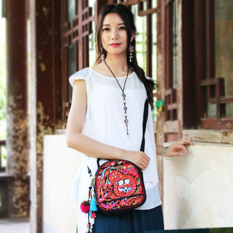 ETAILL маленький китайский цветок хмонг Таиланд вышитые сумки Этнические женские винтажные сумки на плечо Повседневная сумка с цветочной вышивкой