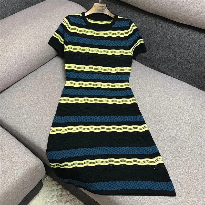 Luxury Designer Brand Knitted Dress for Women Casual O Neck Hollow Out Striped Knitted Dress