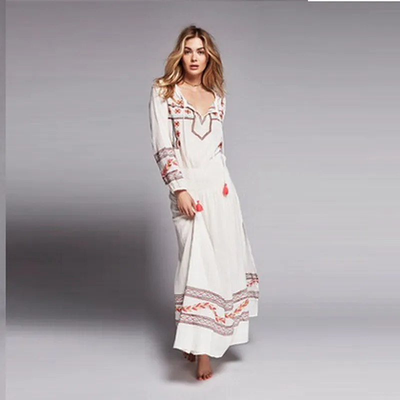 

Women Embroidered Long Dress Bohemian People Female Square Collar Empire Waist Mexican Dresses Vestidos 2017 Runway Y0353