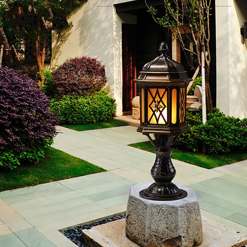 Goedkoop Europese klassieke waterdichte outdoor kolom lamp wandlamp villa landschap licht tuin tuin verlichting LU810918
