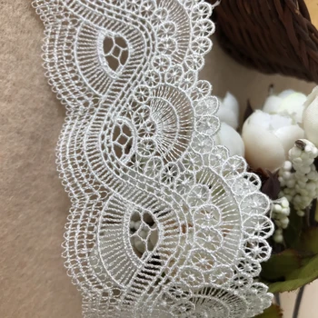 

5 Yards Hot Sale Crochet White Venice Lace Trim Embroidery Scalloped Floral Fabric DIY Lace Accessories
