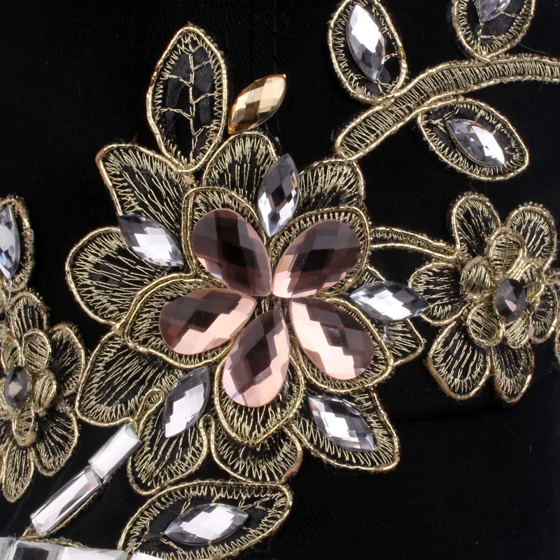 [YARBUU] العلامة التجارية قبعة بيسبول مع زهرة قماش Snapback قبعات للنساء الإناث كاب قبعة عالية الجودة حجر الراين الدنيم كاب