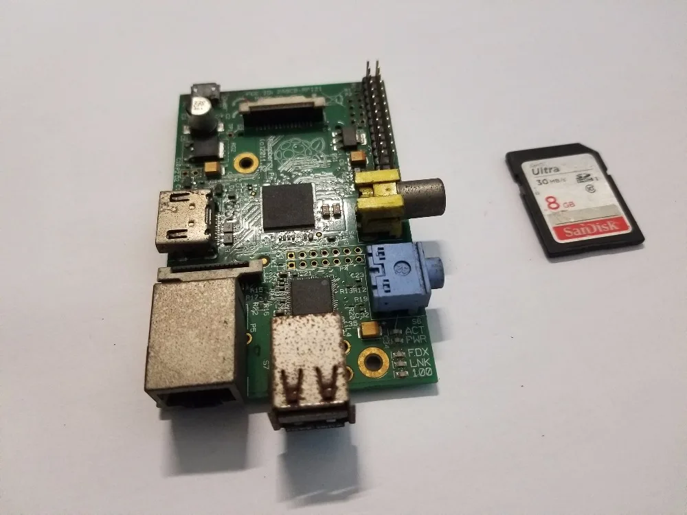 Б/у Raspberry Pi Модель B 512 МБ ОЗУ, 700 МГц, 8 Гб sd-карта, стандарт ЕС мощность, Модель B Raspberry Pi, Rev 2,0 512 МБ ОЗУ