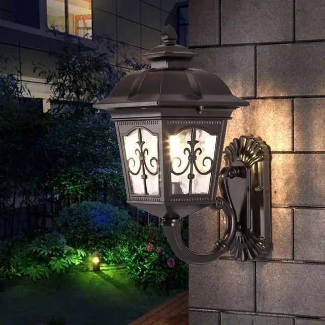 Europese en Amerikaanse outdoor wandlamp waterdicht buitenmuur villa ... Europese en Amerikaanse outdoor wandlamp waterdicht buitenmuur villa ...