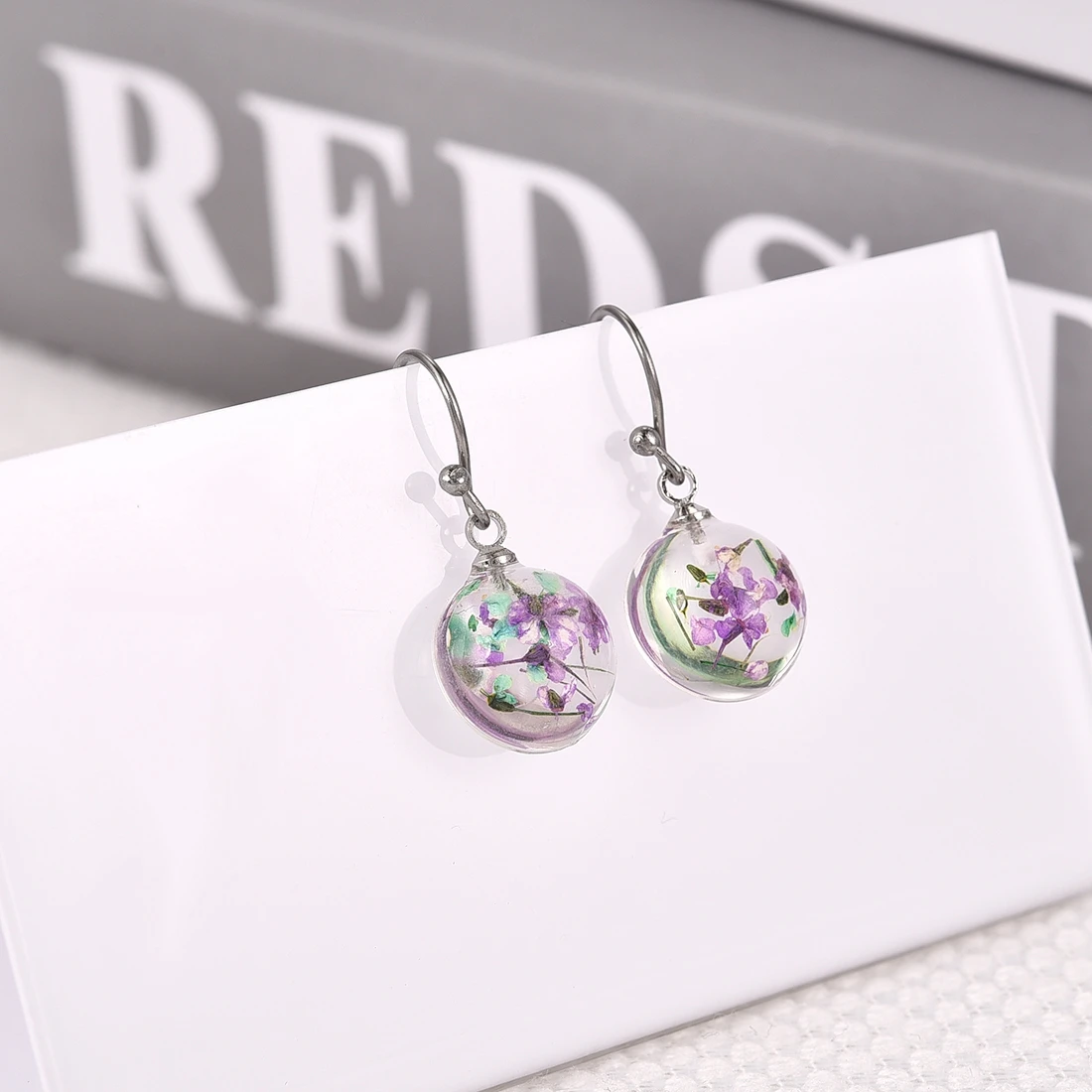 

Creative Colorful Resin Dried Flowers Earrings For Women Dangle Hook sweet style Earrings Handmade Jewelry Special Gift