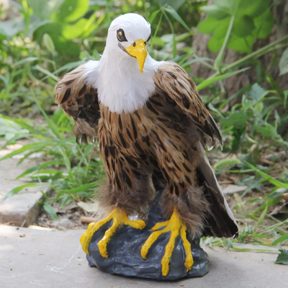 ZILIN Highly Vivid Bald Eagle With Real Feather Handmade Bald Eagle Delicate Home Decor, 30*20*25 cm