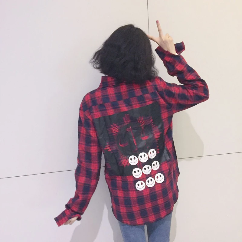Black and Red Plaid Turn Down Collar Shirt Women Work Wear Tops 2016 Autumn Back Special Smile Face Print Casual Blouse |