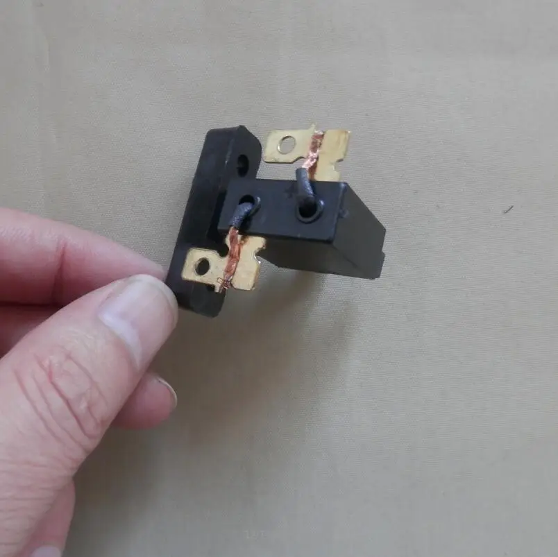 4KW 7KW CARBON BRUSH&HOLDER 14