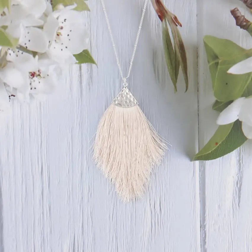 N4875 Silver White