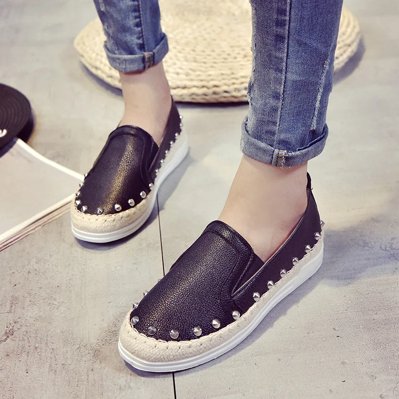 song tan shoes with pink shoelaces