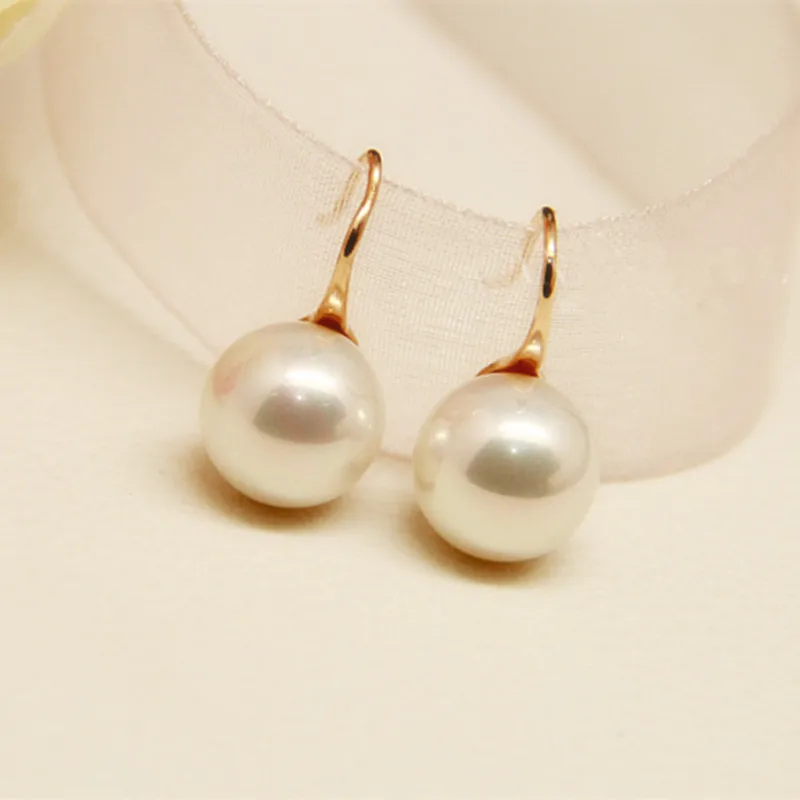 

Hoop Earrings for Women White Simulated Pearl Delightful Wedding Design Huggie Earring Hot Sale E294