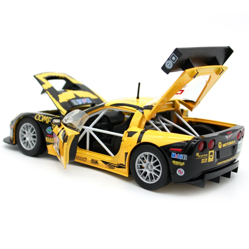 Bburago 1:24 Chvrolet Corvette C6R Трековый автомобиль Классическая современная модель