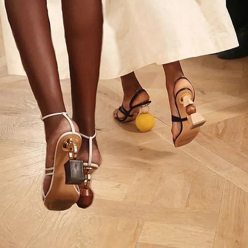 Prova Perfetto Асимметричный каблук персонализированные сандалии для женщин крест-накрест ремешок на лодыжке Высокие каблуки Гладиатор сандалии для вечеринок женская обувь