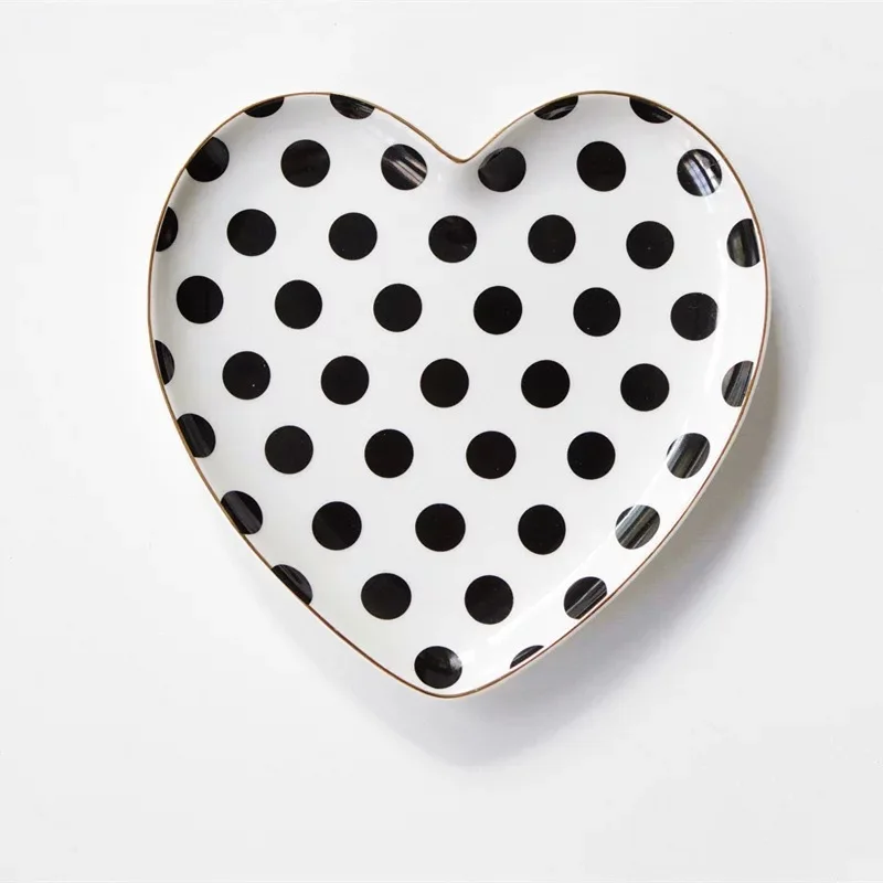 Скандинавская позолоченная керамическая тарелка черно-белая в форме сердца тарелка для завтрака фруктовая десертная тарелка посуда тарелка для сухофруктов