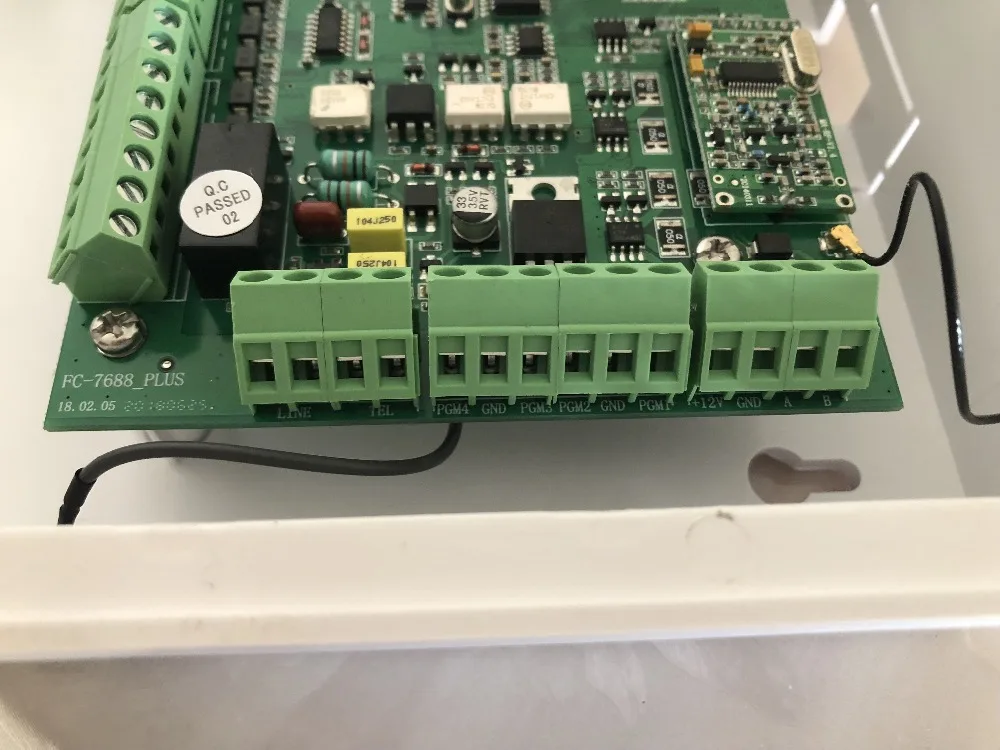 Fc7688 Wired Intruder Security Alarm System 4 Wired Pir Motion Detector