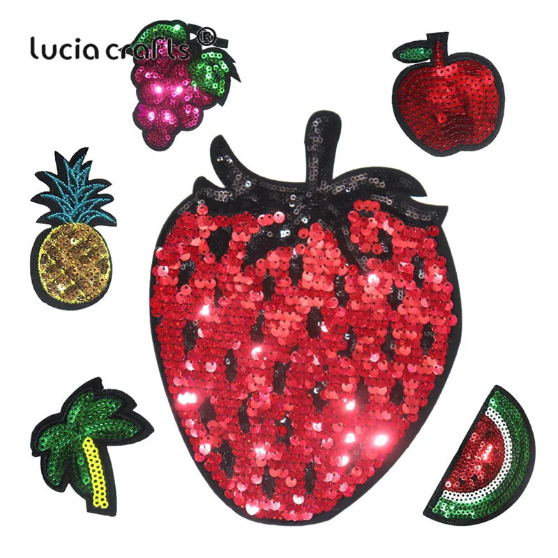 

6pcs/lot Strawberry Fruit Sequins Patches Iron-on Sew Patch Stick Fabric DIY Art Applique Garment Bag Decoration L0703