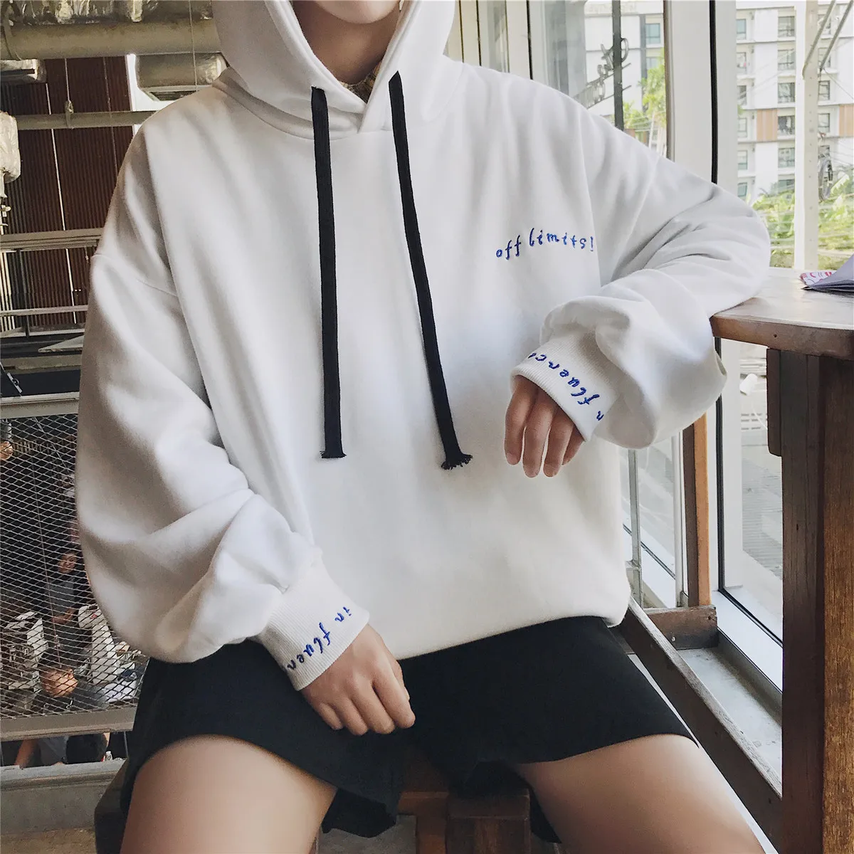Autumn New Hoodies Men Hip Pop Popular Solid Color Pullover Campus Wind Art Little Fresh Cotton Letters Embroidered Hoodie Man 