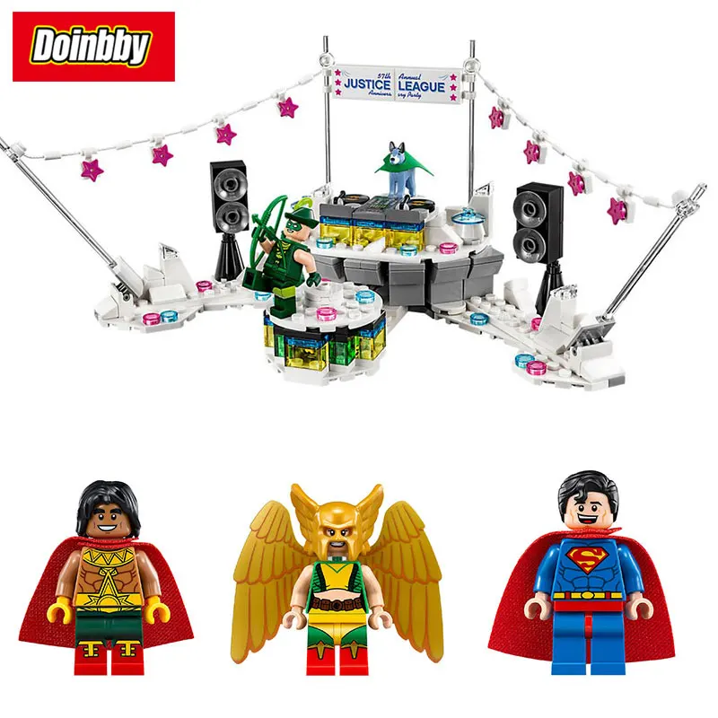

The Justice League Anniversary Party Building Blocks Model Bricks Toys Compatible with Legoings Batman Movie 70919