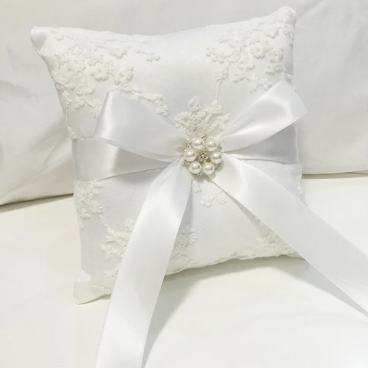 

Lace Faux Pearls Decorative Wedding Ring Pillow Bridal Ceremony Pocket Cushion Bearer Satin Ribbons Valentine'S Gift 18x18cm