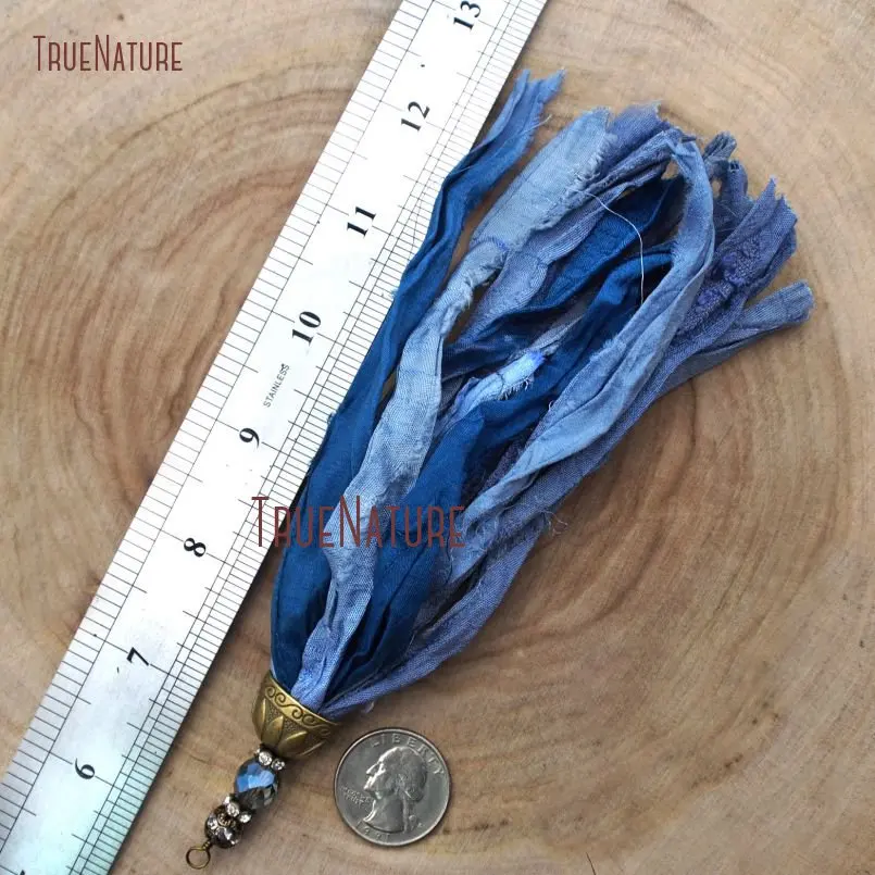 20171213-PM9150- Antique Bronze Blue Shades Sari Silk Tassel Pendant_4