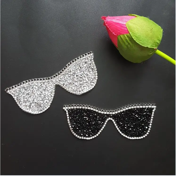 

1Pcs Fun Rhinestones Sunglasses Embroidered Patch Iron on Sewing Crystal Applique For Jeans Clothing Decorations