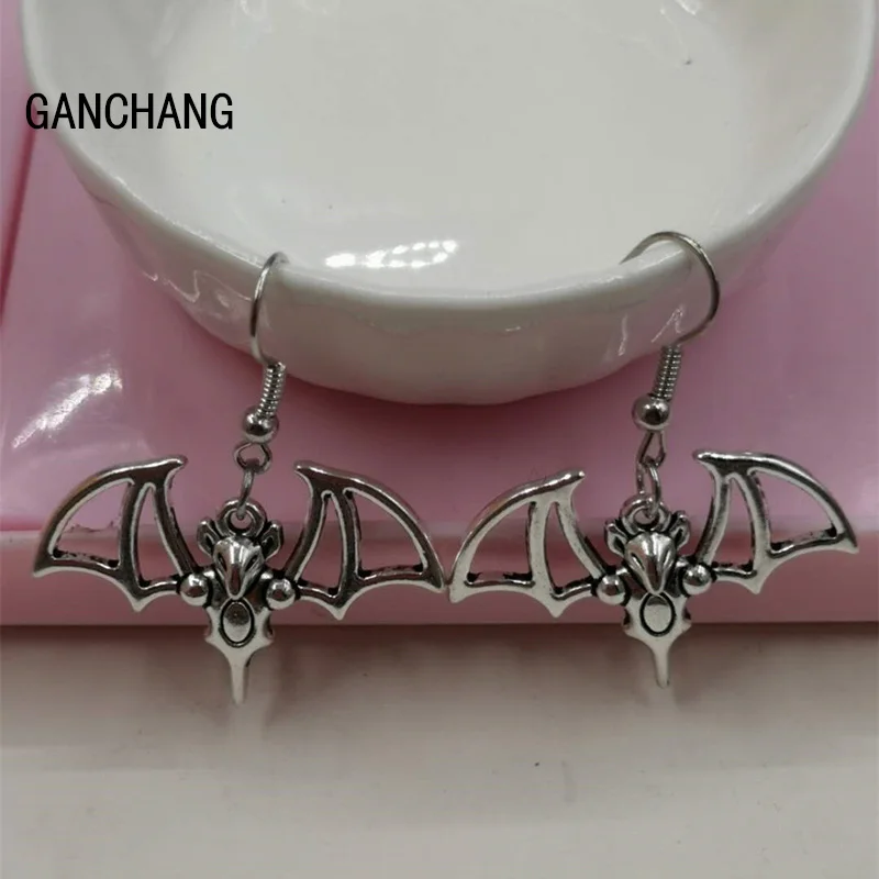 

Punk Bat Earrings Nightclub Animal Bat Earrings Female Halloween Gift Earrings