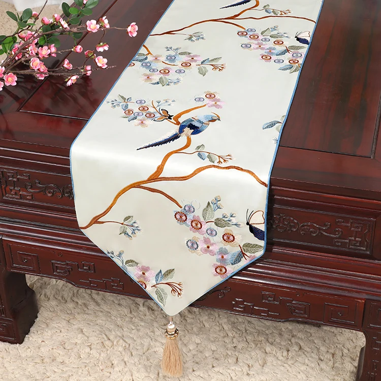 

Jacquard Elegant Thicken Damask Table Runners for Wedding Christmas Dinner Party Table Decoration Silk Satin Table Cloth