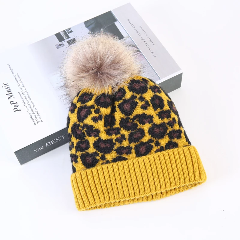 2018 зимние 2 Слои Мода помпонами Up Leopard шапочка теплая Вязание шляпы с леопардовым