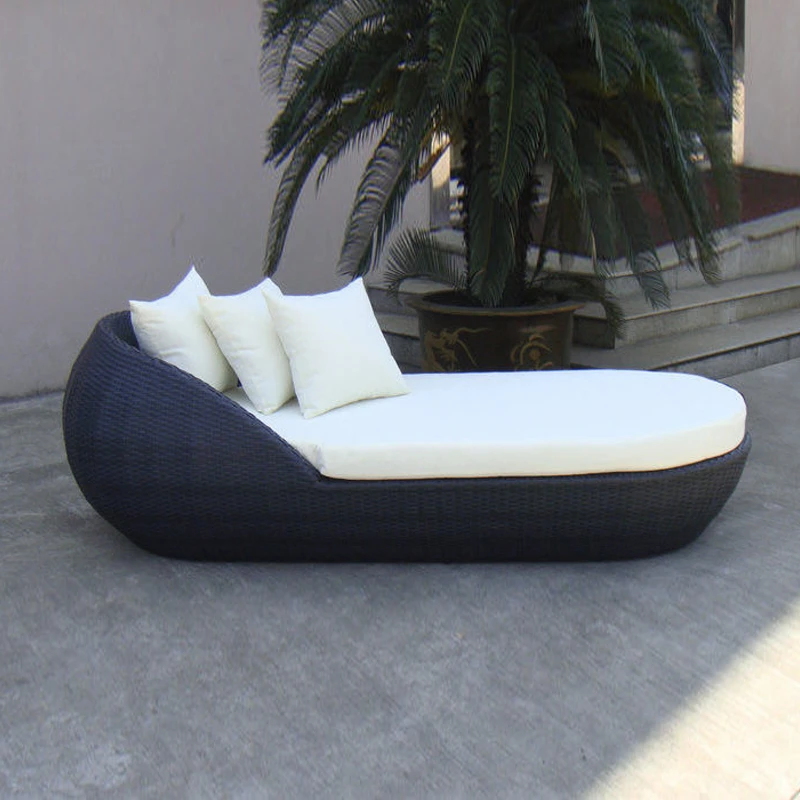 black sun loungers