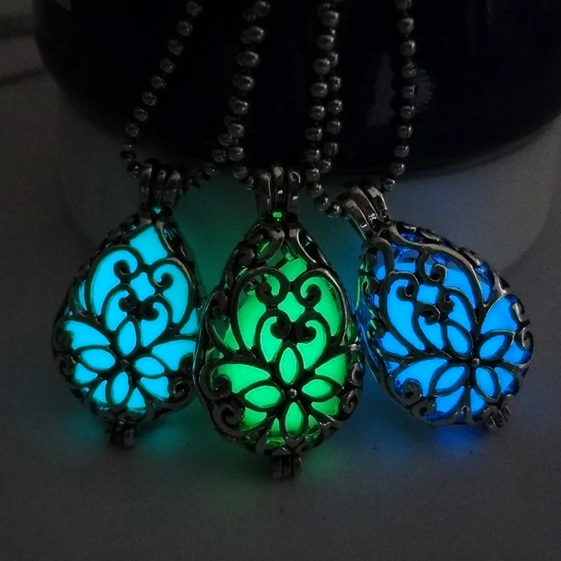 

Steampunk Luminous Hollow Water Drop Moon Pendant Necklace Glow In The Dark Antique Alloy Magic Round Locket Jewelry for Women