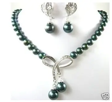 

shippingThe new stylish black pearl earrings and necklace set (A0423)