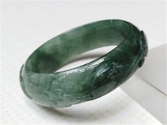 

NEW ICE KINDS OF HAND-CARVED NATURAL GREEN JADEITE JADE BANGLE BRACELET 53MM a 5.19