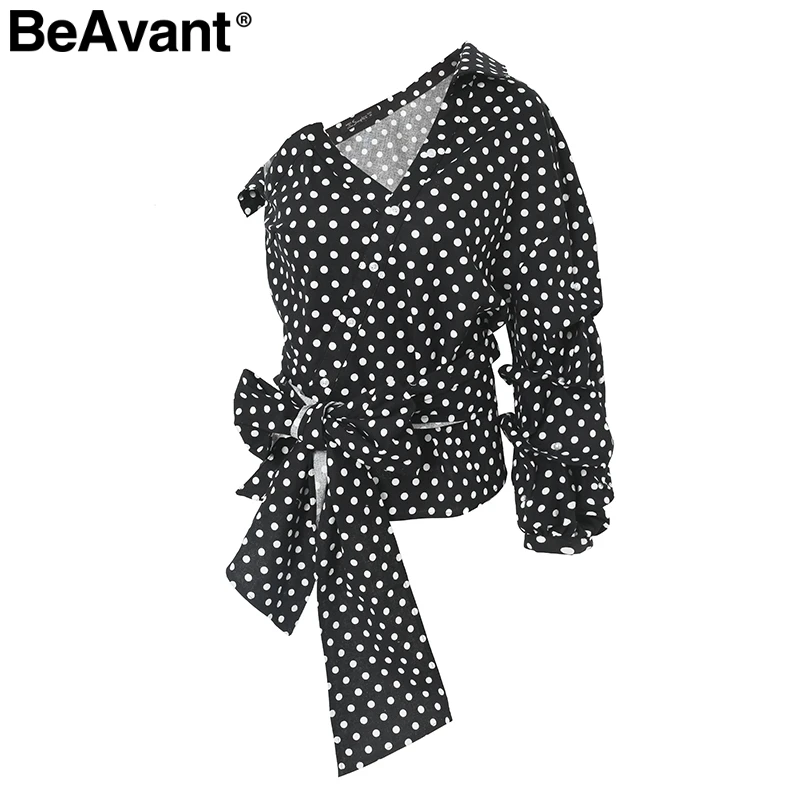 Женская кружевная блузка с рюшами BeAvant белая на одно плечо рукавами фонариками