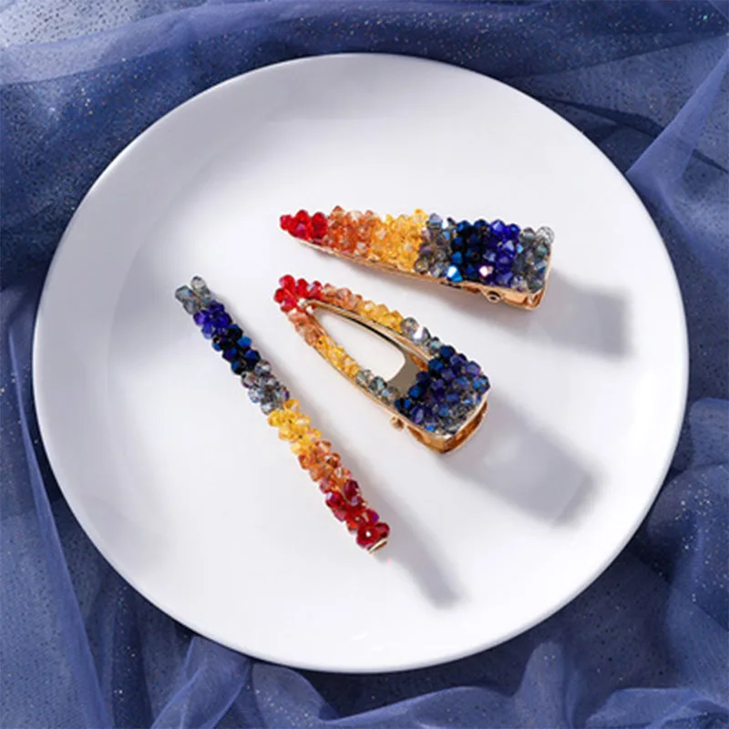 

2019 Korea New Rainbow Crystal Triangle Shape Hair Clips For Women Girls Sweet Hair Accessories Long Barrettes Hairpins Gifts