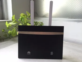 

unlocked Huawei B525 4G LTE CPE Industrial Wifi Router with SIM Card Slot B525-23A 4 x RJ45 Gigabit 1WLAN DDNS PK huawei E5186