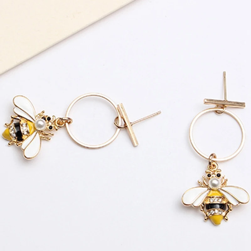 

New Fashion Style Hot Colorful Bumble Bee Earrings Fashionable Gold Yellow Color Round Earrings Animal Jewelry For Women Gifts