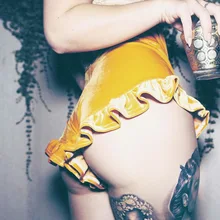 Осень-зима, Короткие Элегантные мини обтягивающие шорты, сексуальные бархатные женские шорты со шнуровкой и оборками, эластичные шорты с высокой талией