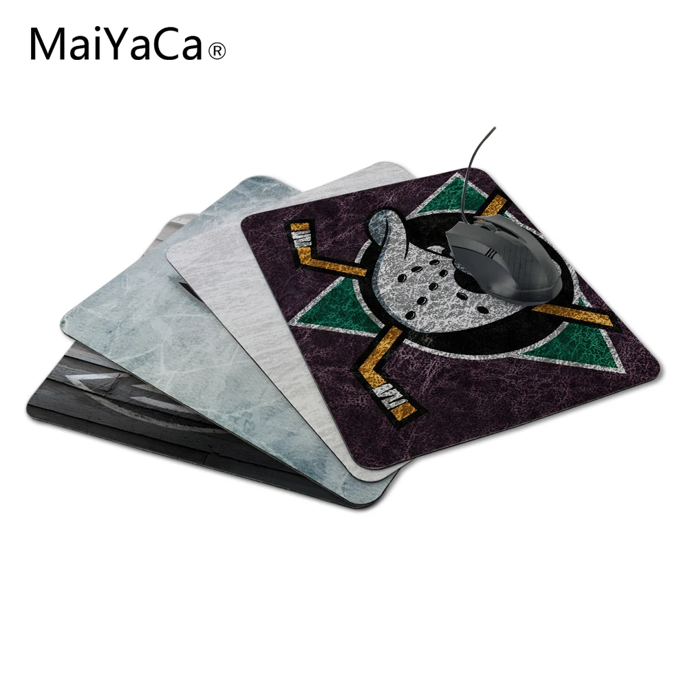 

Hot Selling Custom Anaheim Ducks Vintage Design Mouse Mat Mouse Pad for Optical /Trackball Mouse